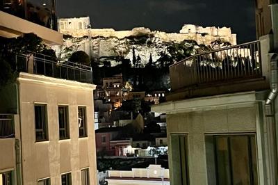 Acropolis Urban View