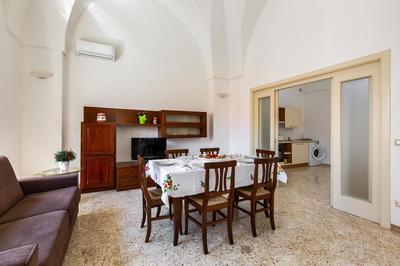 House Zia Fiume by BarbarHouse