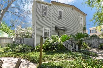 Charming Savannah Duplex Courtyard Parking
