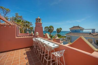 Lorea Playa, Luxury 6 Bedroom Villa with Seaview