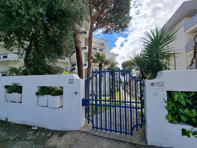 Alloggio in residence con pontile e accesso diretto al mare piscina adulti e bambini SELF CHECK IN