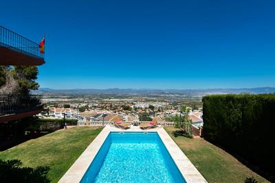 VILLA ANDALUCIA ATLANTIDA, casa con piscina privada