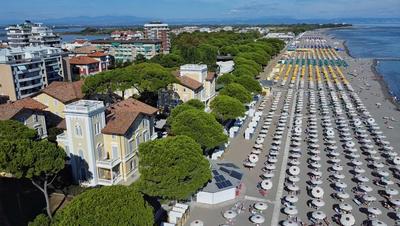 Lounge Del Duca, centralissimo bicamere su due livelli - posto auto a richesta