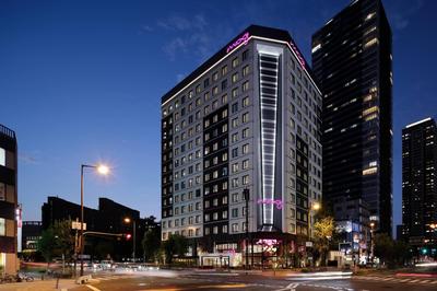 Moxy Osaka Umeda