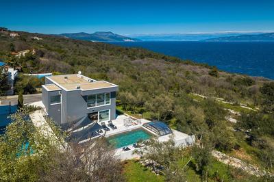 Luxusvilla in Kroatien mit Pool und Meerblick
