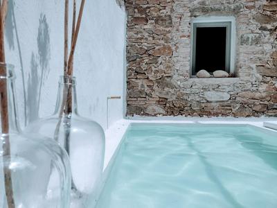 CAN TANDO Restored catalan old barn to enjoy peaceful rural simplicity