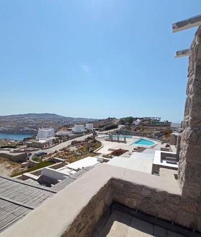 Nuera Villa