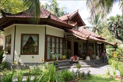 Gaia-Oasis Mountain Abasan