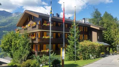 Hotel Bellevue - Traditional Swiss Hideaway