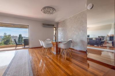 Seaside Apartment with 3 bdrm and Shared Pool!