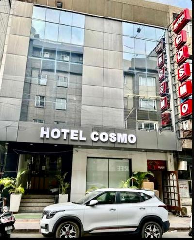 Hotel Cosmo - Karol Bagh