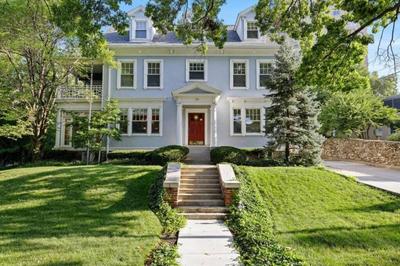 Charlie Bird Parker Suite at Southmoreland on the Plaza