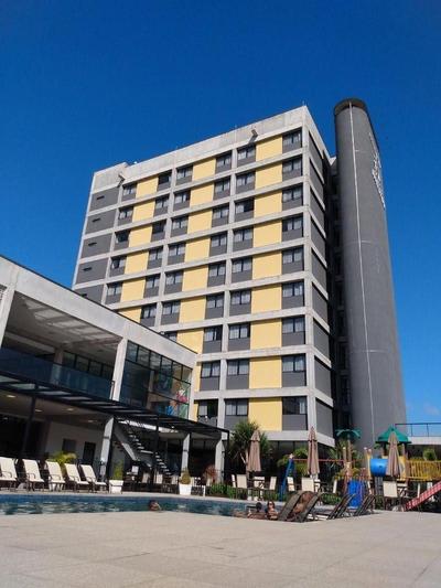 Solar Pedra Da Ilha ( em frente ao Beto carrero word)