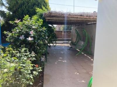 Giannis Private Villa, with garden