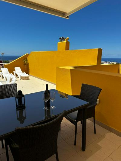 Terraza con vistas mar/montaña