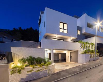 Luxury villa Blue Sky, private pool, breakfast