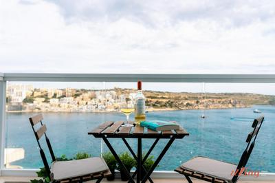 Seashore Stays - Stunning apartments right by the sea