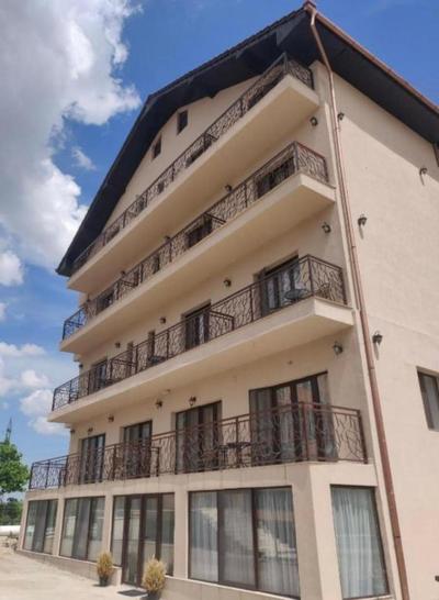 Apartamente 9