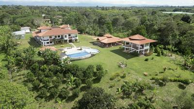 Casona Montañesa cerca Parque del Café