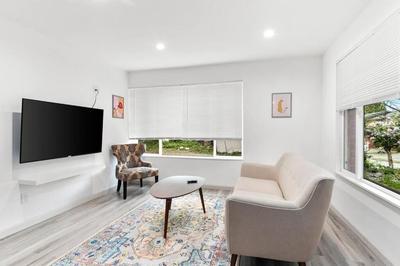 Hillside in Seattle - updated and well appointed.