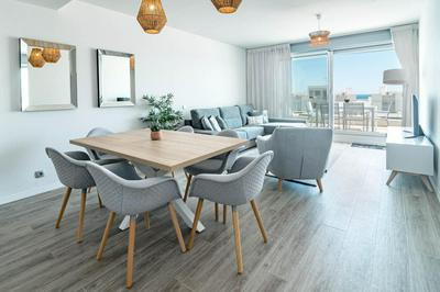 LM351A- Luxury 3 bed family apartment
