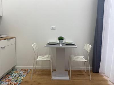 La Piccola Formica Home
