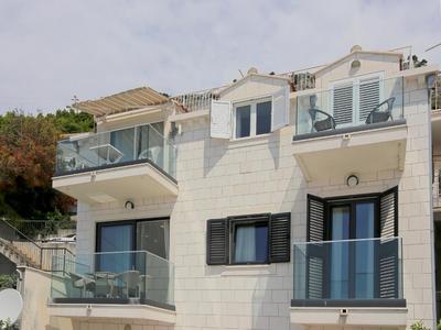 Luxury Amarin Apartment