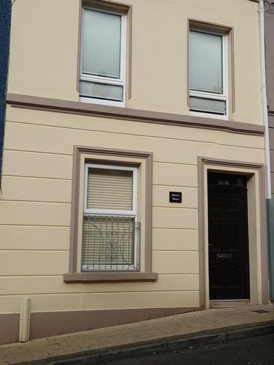 5 Guests - Helens House Derry City Centre - 3 Bed