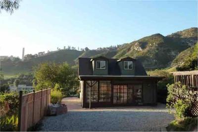30 PCT OFF! Malibu Serene Cottage with King Bed, Beach, BBQ