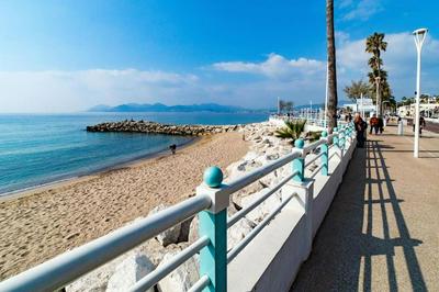3 pièces- Vieux port- Terrasse - Parking Possible