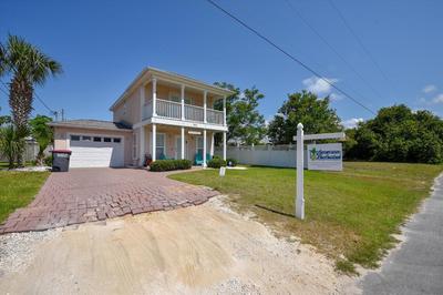 Charming 2 bedroom beach cottage, Free daily activities included, Sleeps 8, Quiet! home