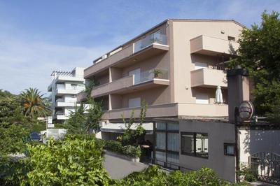 GUEST HOUSE LANA 1