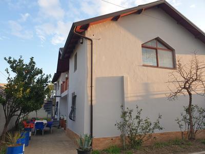 Eni's Villa, 5km From Shengjini Beach