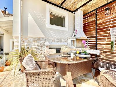Dimitris Luxury Cottage with private pool by DadoVillas