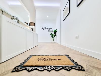 Glamour Suite by Accomodo