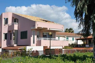 TRAVELLIVING - Casa al porto, Marina di Ragusa