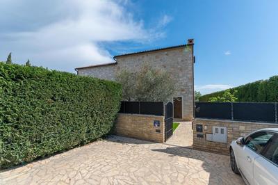 Villa Olea Mare with Private Heated Pool