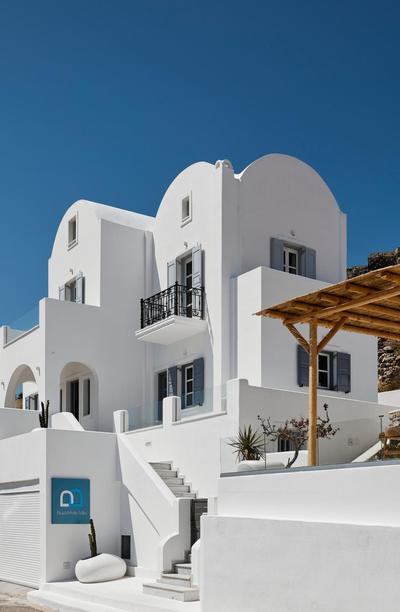 Bluewhite Suites & Villa Santorini