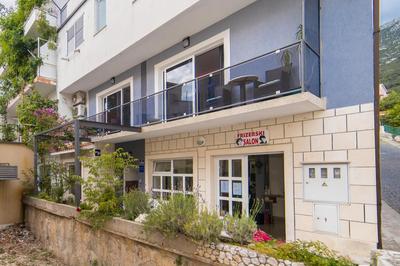 Apartments Mirna Center & Beach