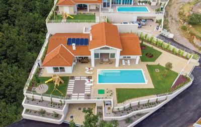 Villa in Veprinac with a gym, sauna and a jacuzzi