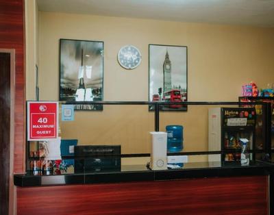 RedDoorz @ 4ks Pension House Bogo City Cebu