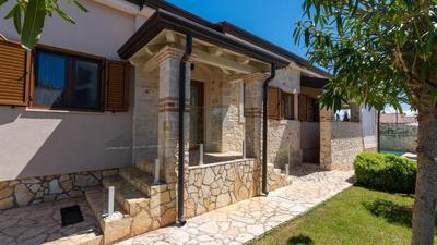 Villa Hardy by Villas Holiday