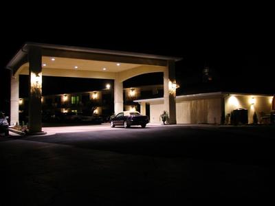 River Terrace Inn