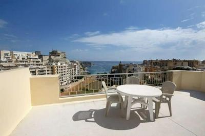 Seaview Penthouse Balluta Bay VC