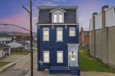 NEW! High-end Manchester Home w/ a hot tub