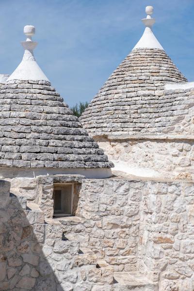 Trulli Cicerali , trulli design con piscina panoramica