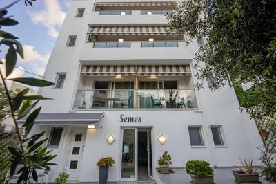 Semes Luxury Apts by Estia