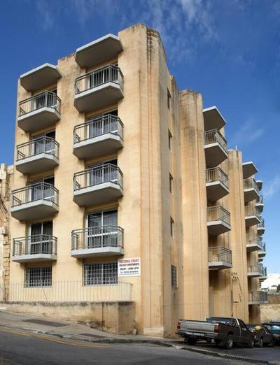 2 Bedrm Apt Seaview Balluta Bay (9)