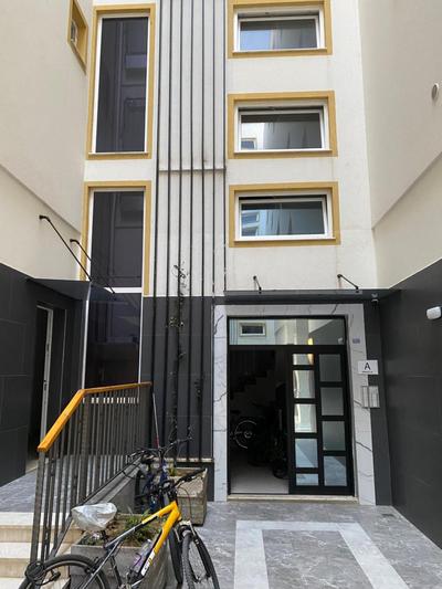 Jon's Apartment