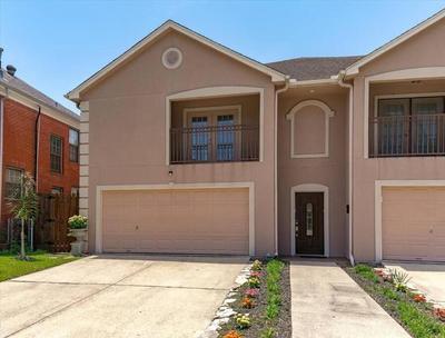 Bring the Crew! 4BR Luxe Pad, Backyard Magic & City at Your Door